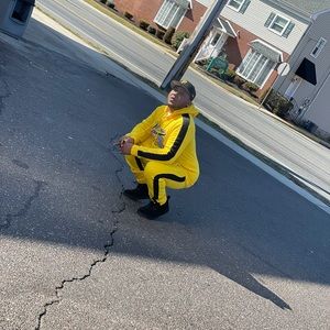 Meet your Posher, Kai